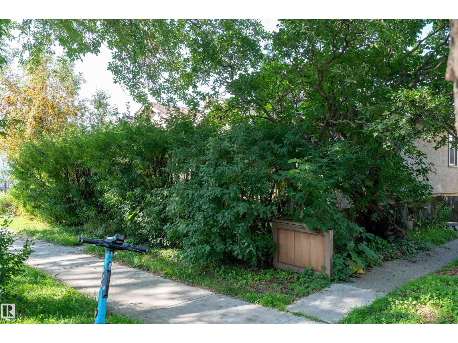 11506 94 St Nw Property Photo 27