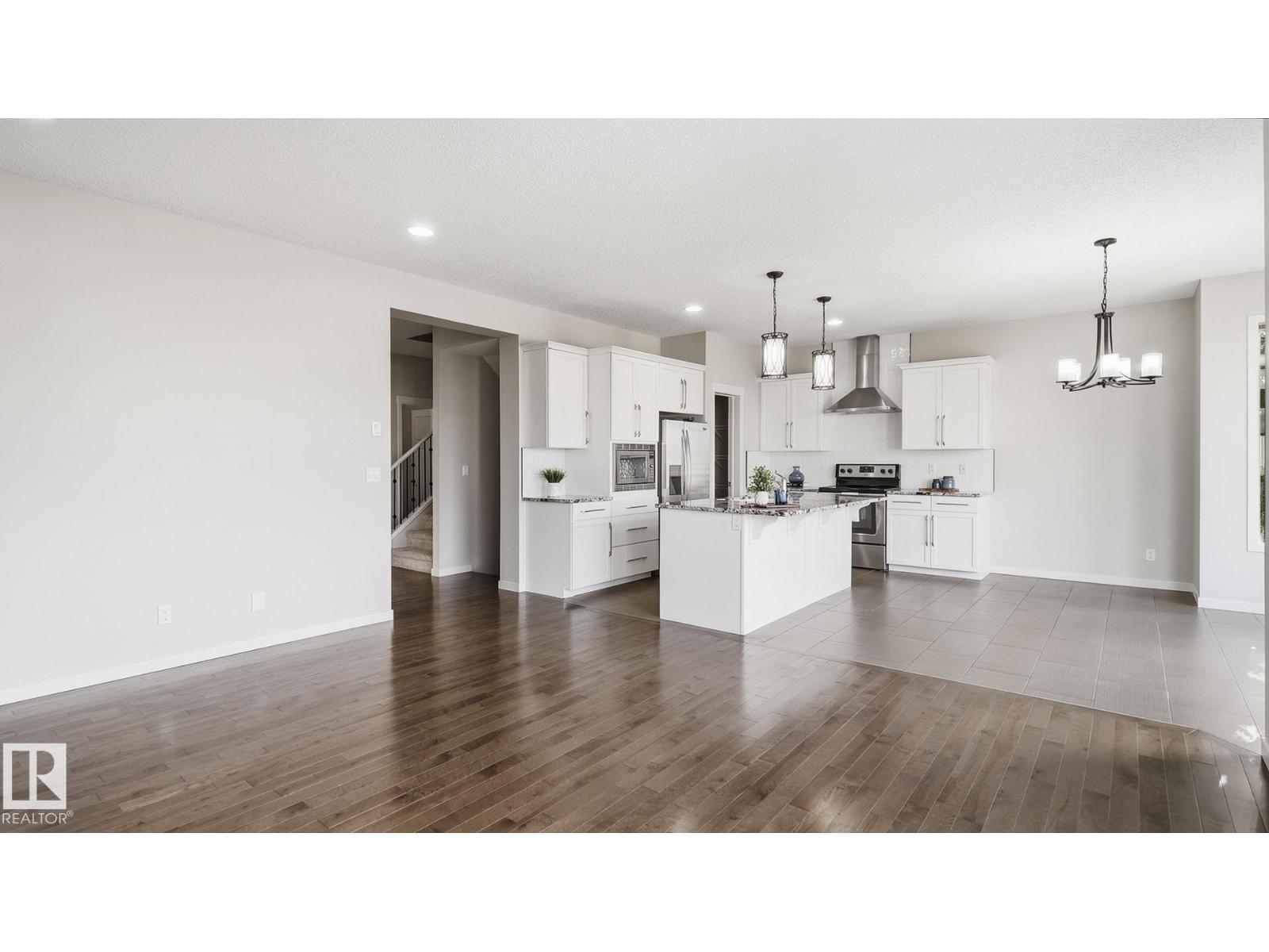 1832 56 St Sw Property Photo 16