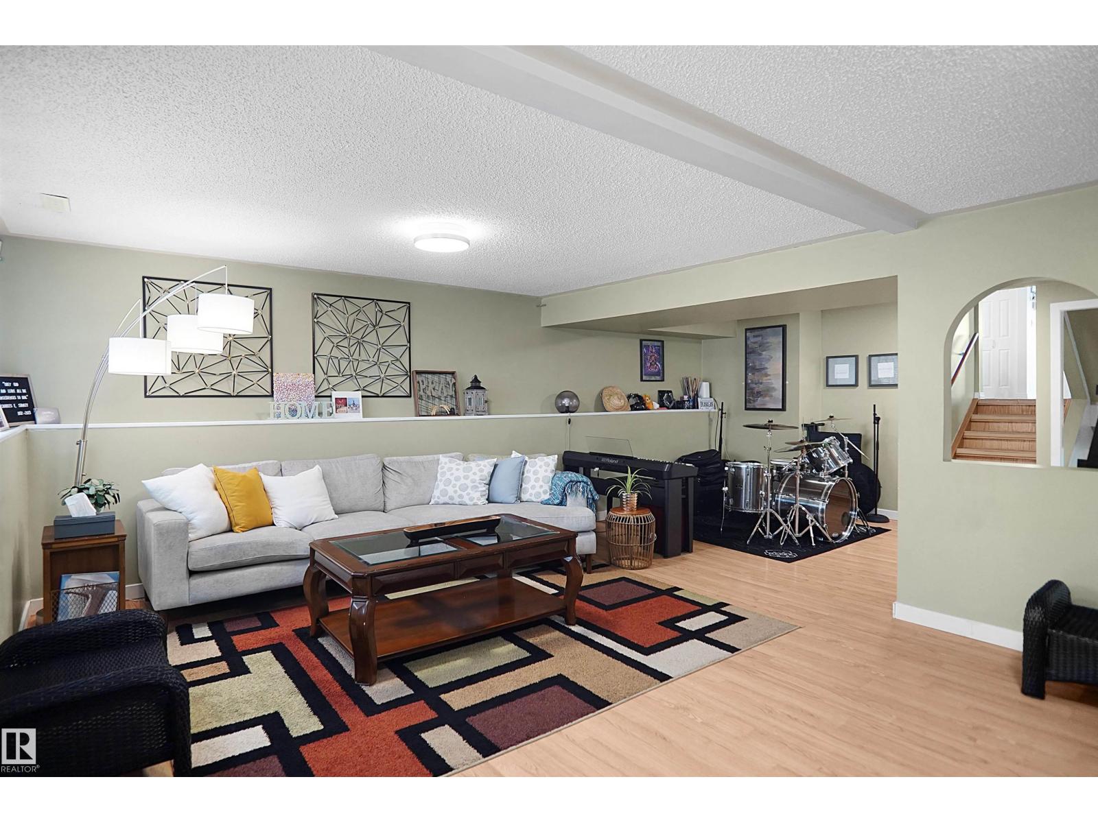 18322 71A AV NW