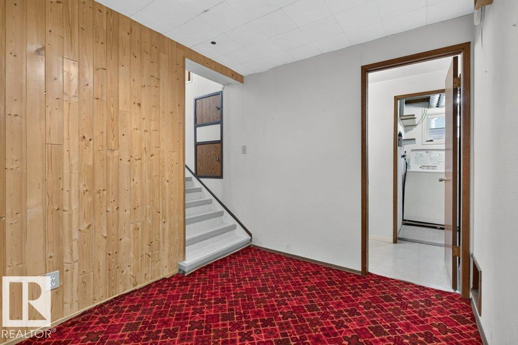 9026 92 St Nw Property Photo 23