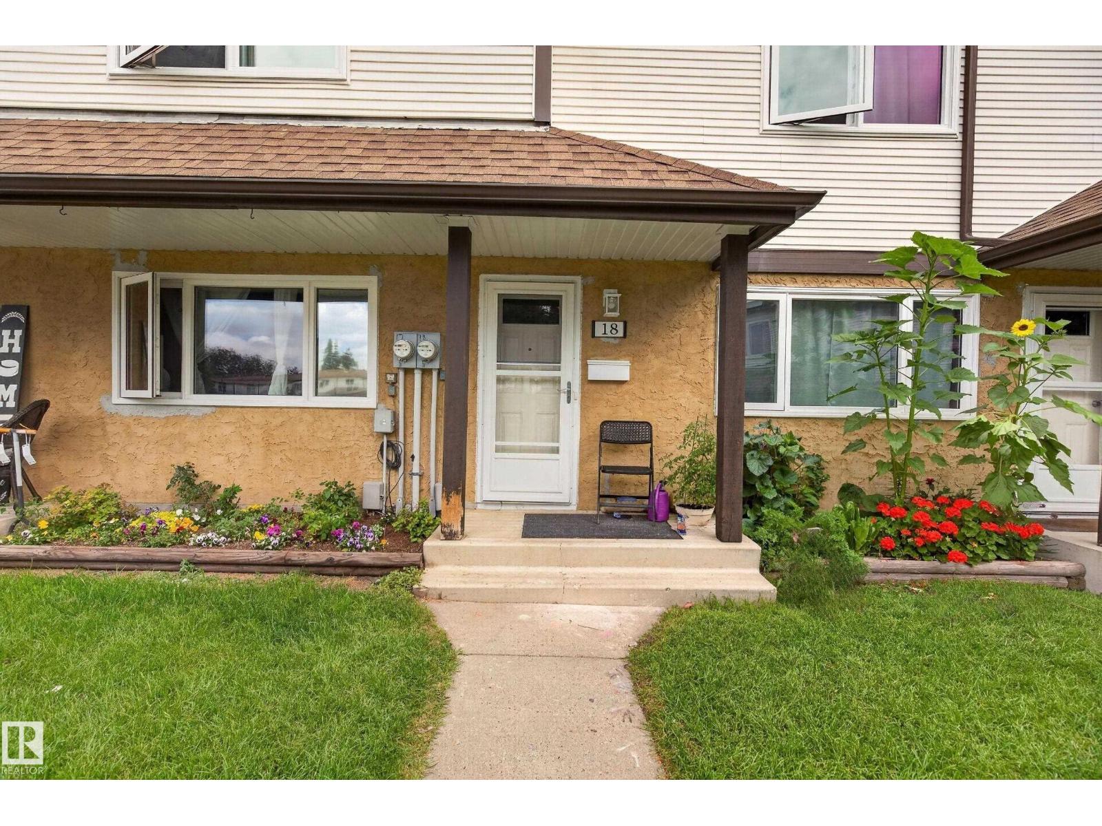 #18 14511 52 St Nw Nw Property Photo 1