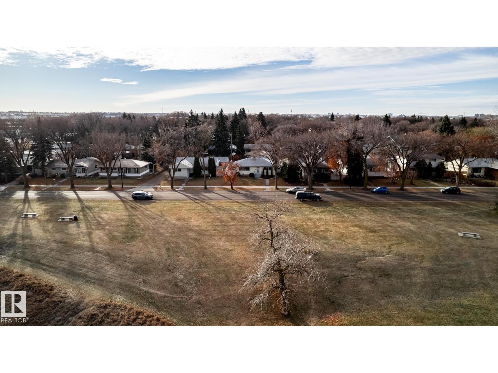 6724 84 St Nw Property Photo 16