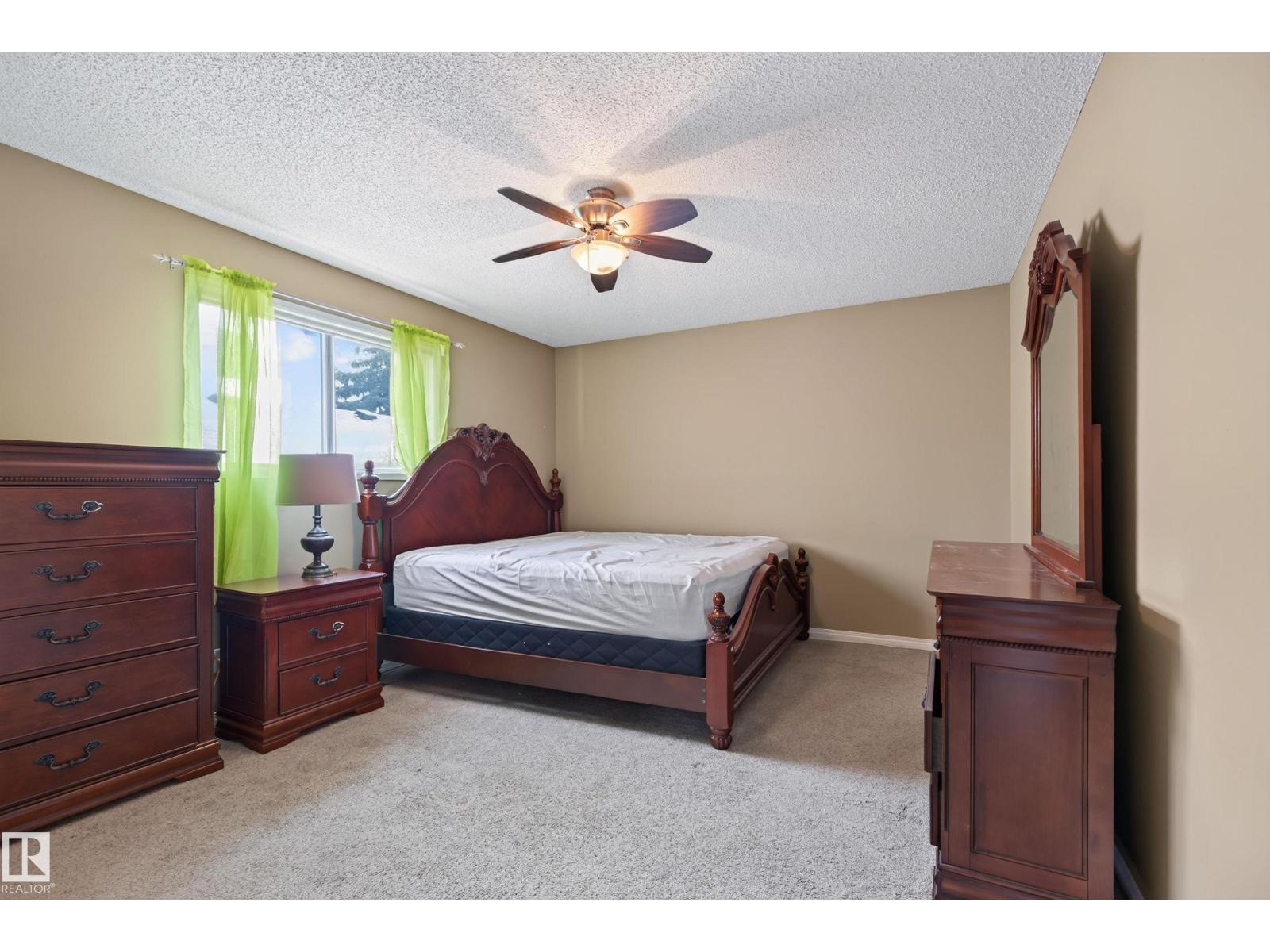 19040 70 Av Nw Property Photo 16