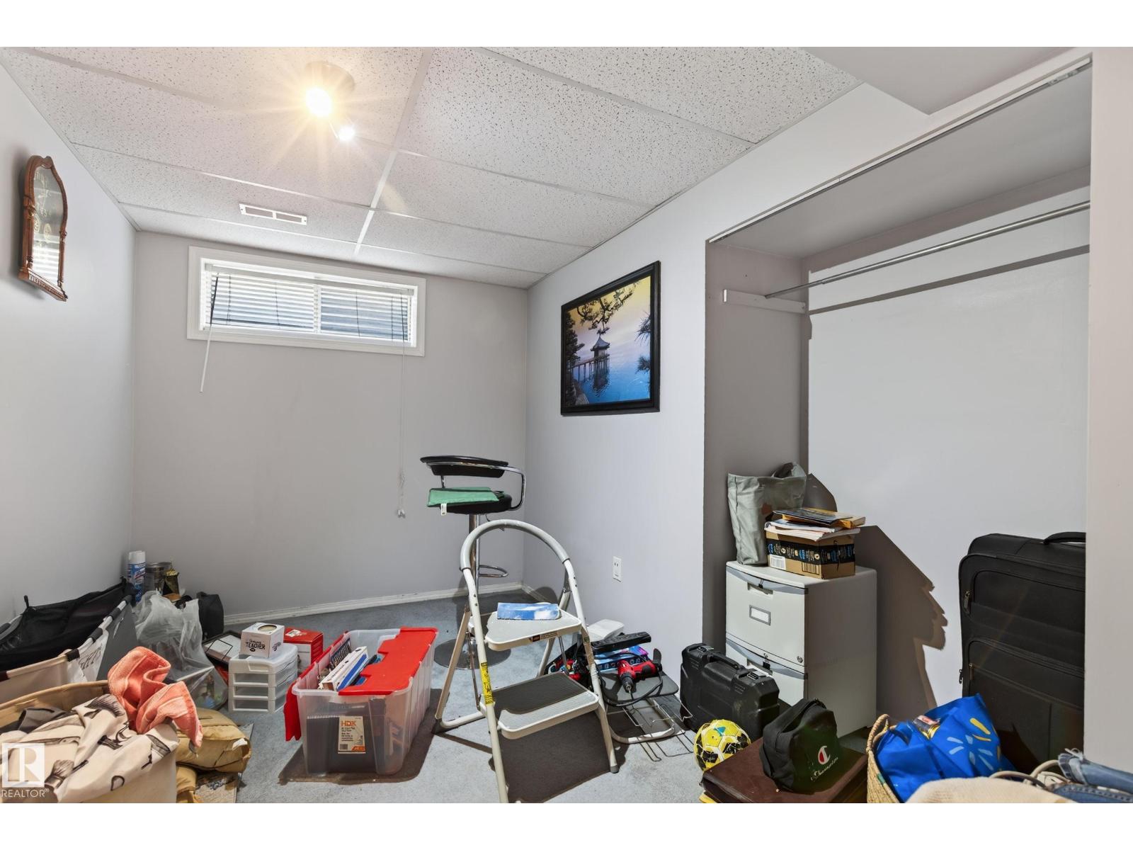 19040 70 Av Nw Property Photo 32