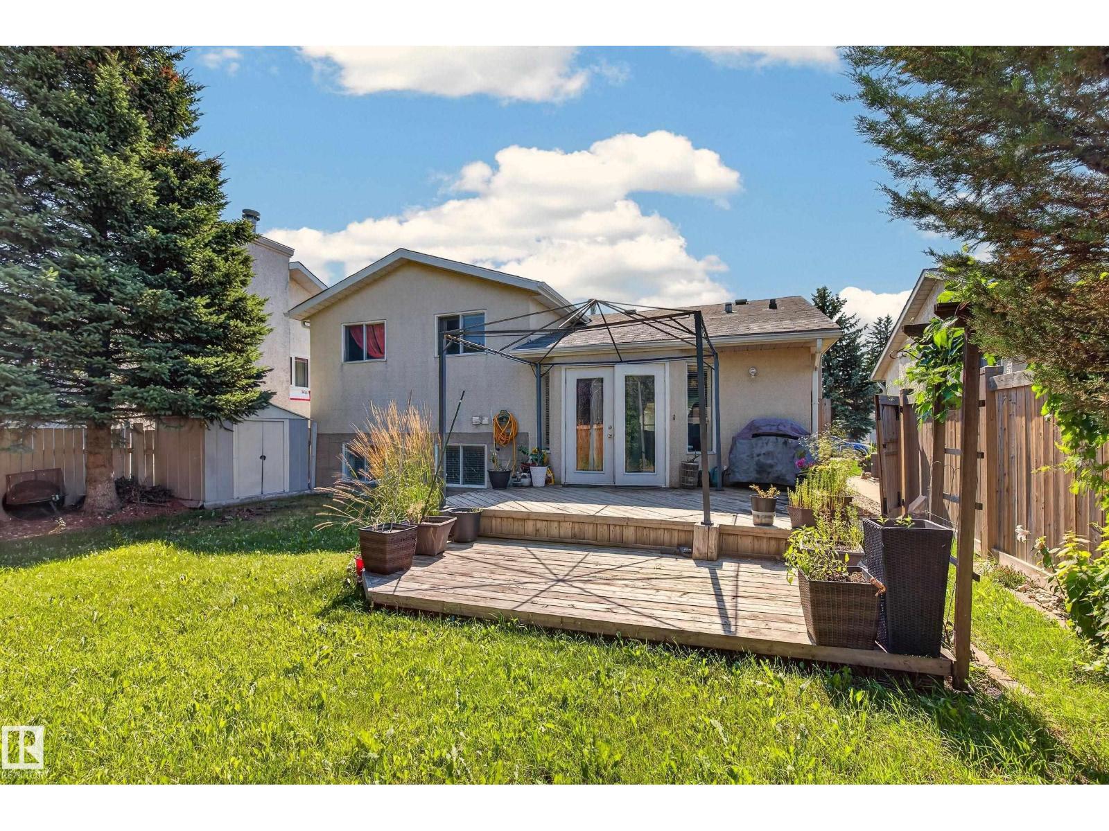 19040 70 Av Nw Property Photo 33