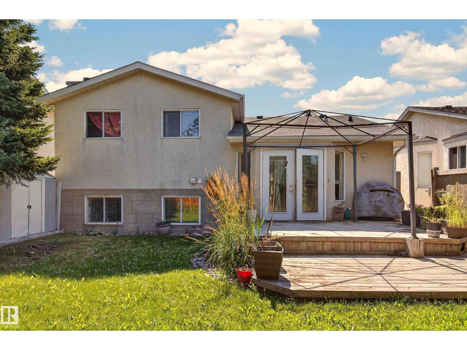 19040 70 Av Nw Property Photo 34