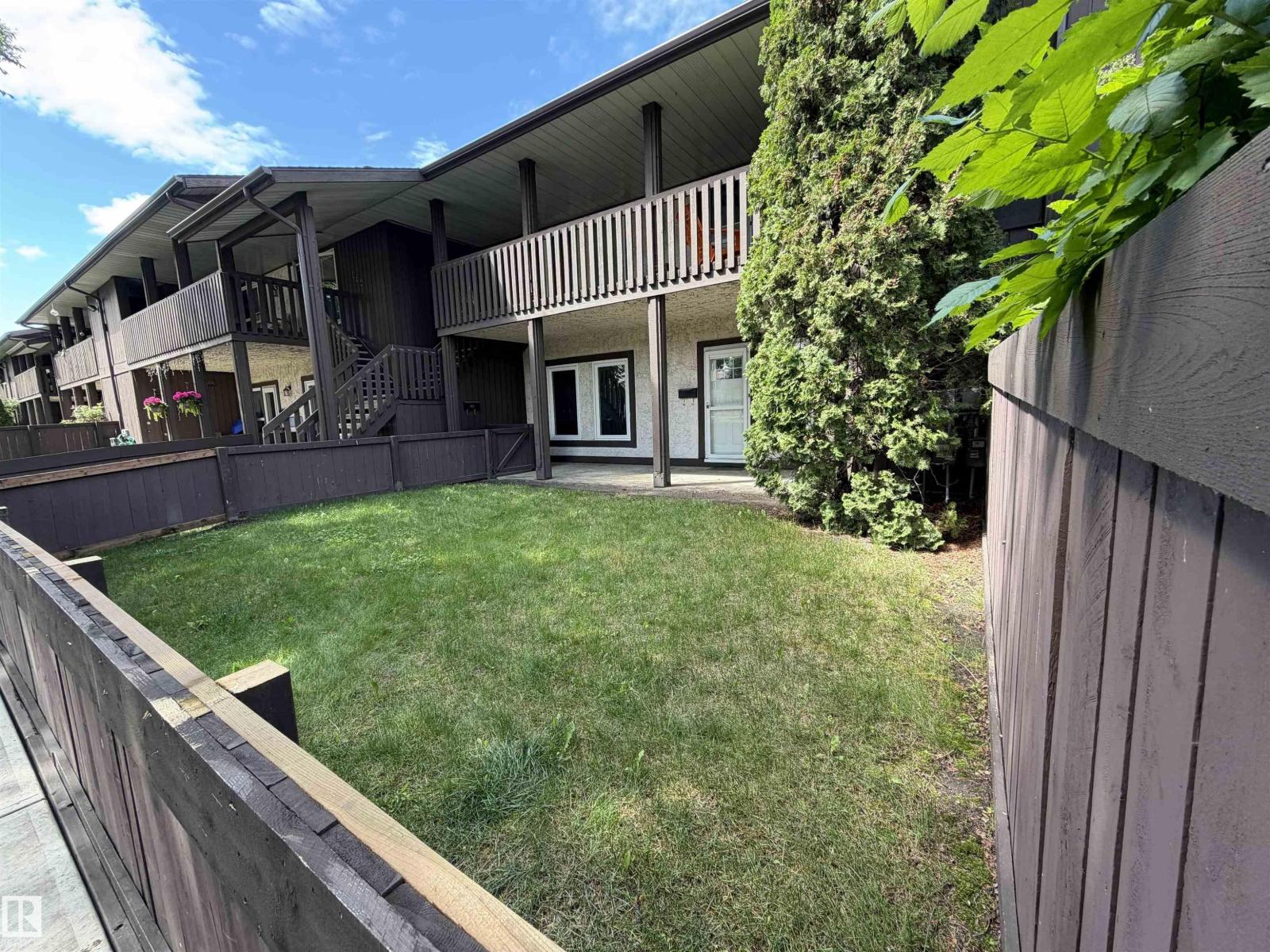 164 Surrey Gardens Nw Property Photo 3