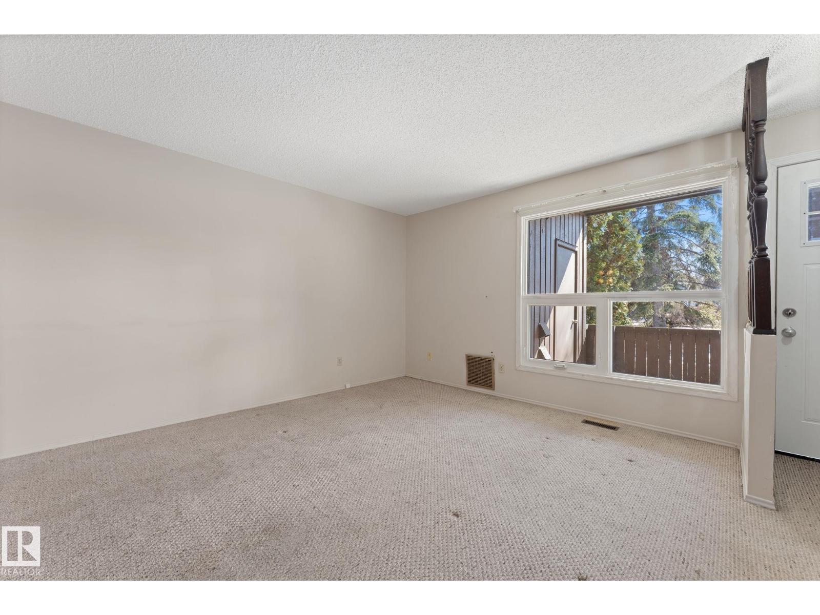 164 Surrey Gardens Nw Property Photo 10