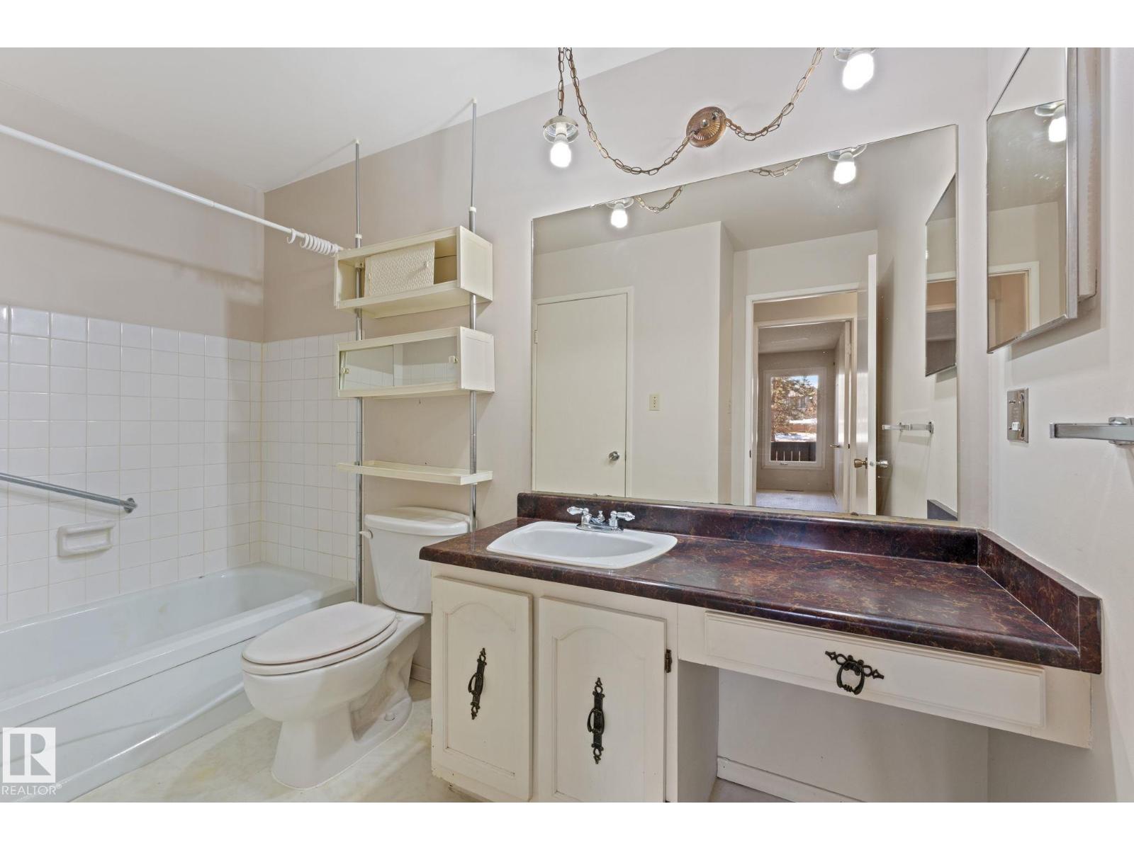164 Surrey Gardens Nw Property Photo 22