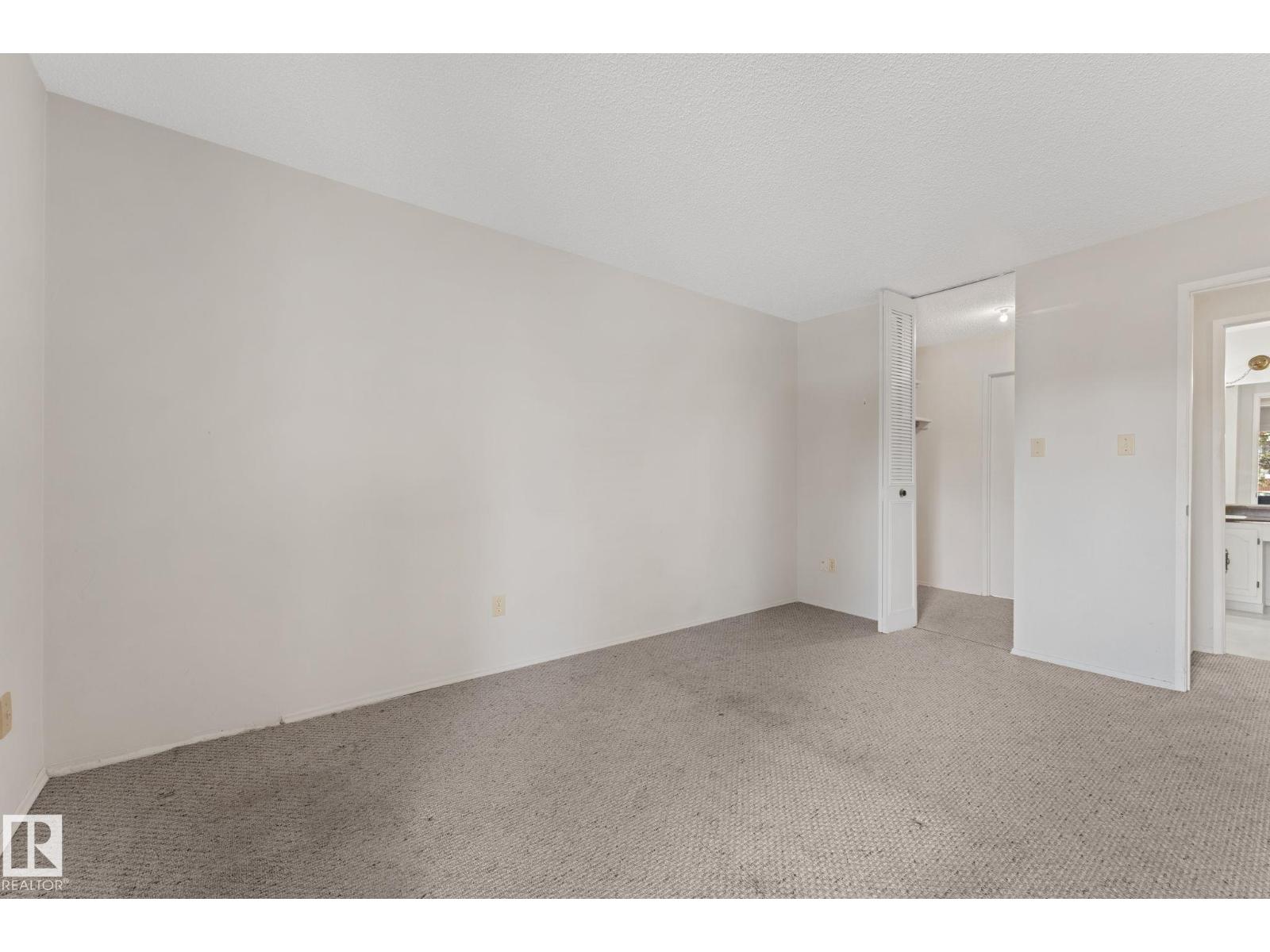 164 Surrey Gardens Nw Property Photo 24