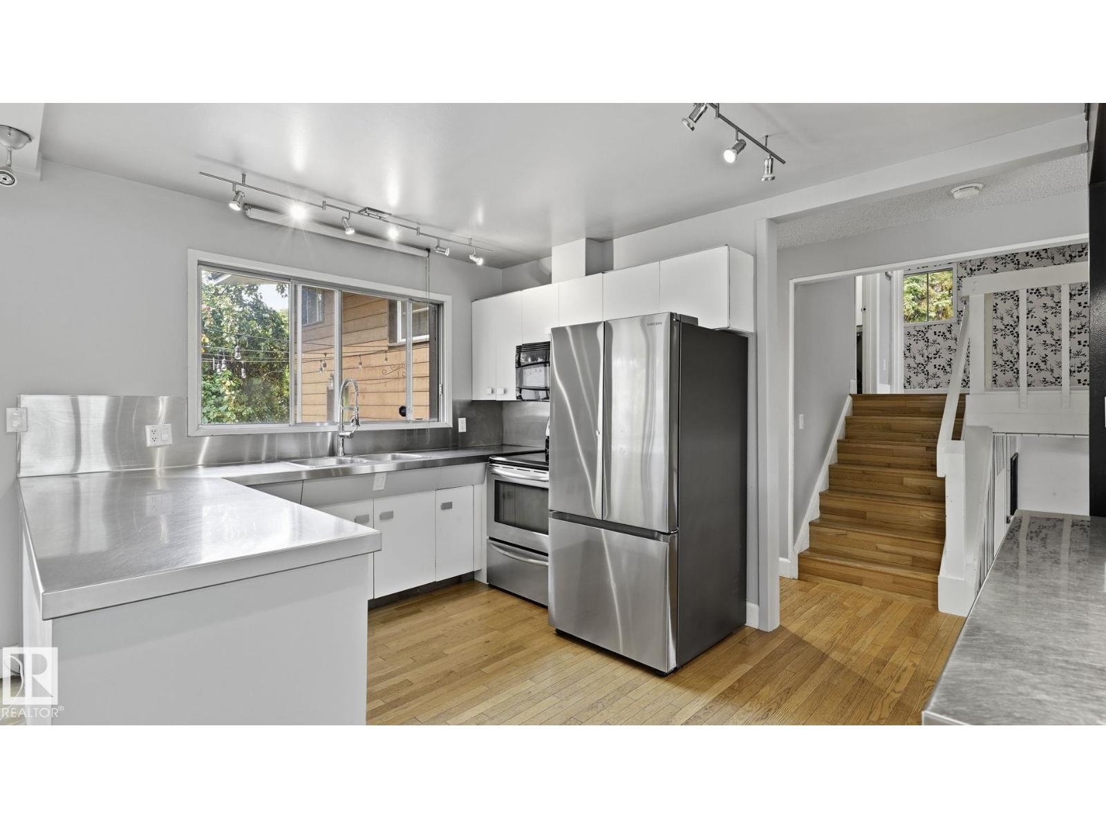 9216 93 St Property Photo 10