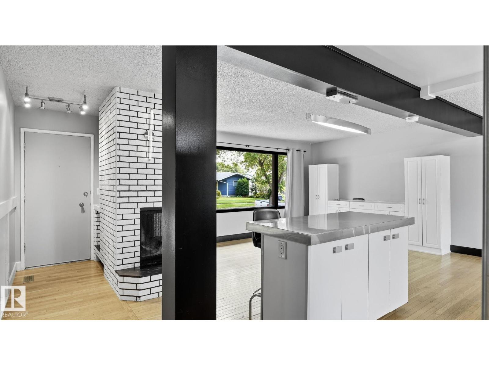 9216 93 St Property Photo 15