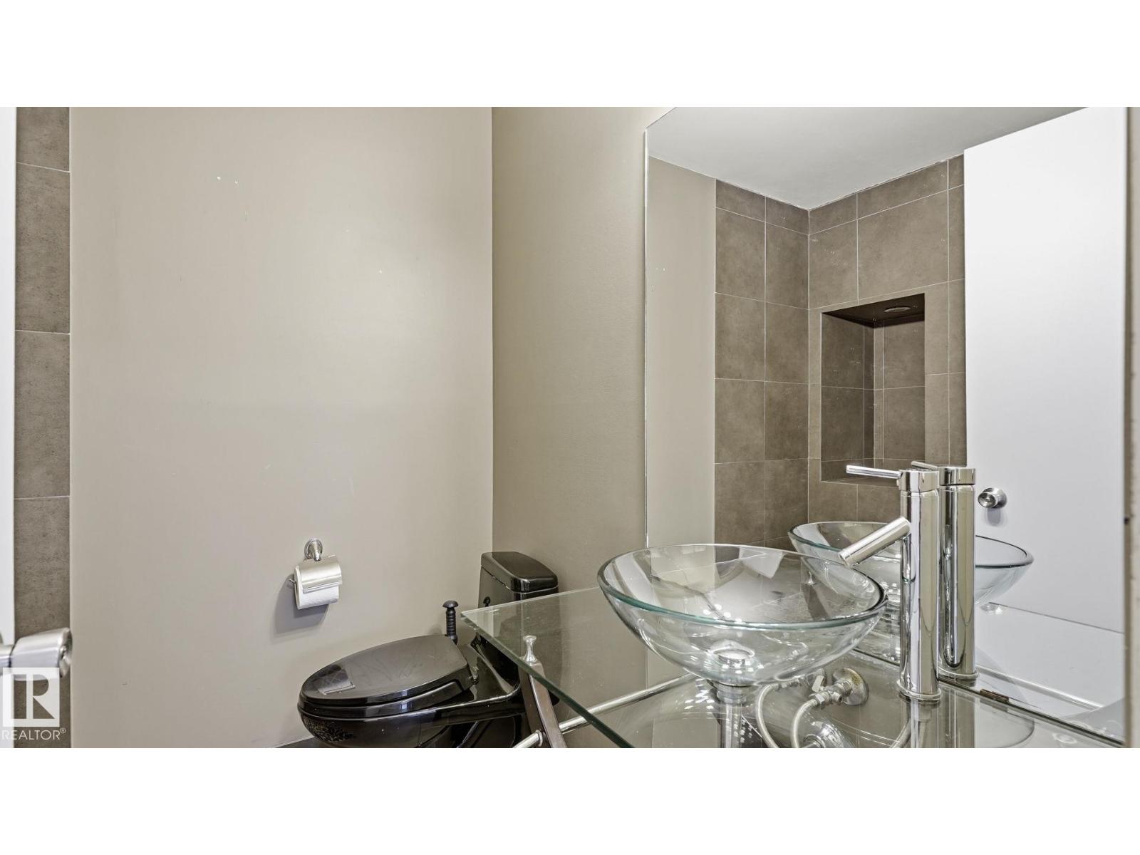 9216 93 St Property Photo 28