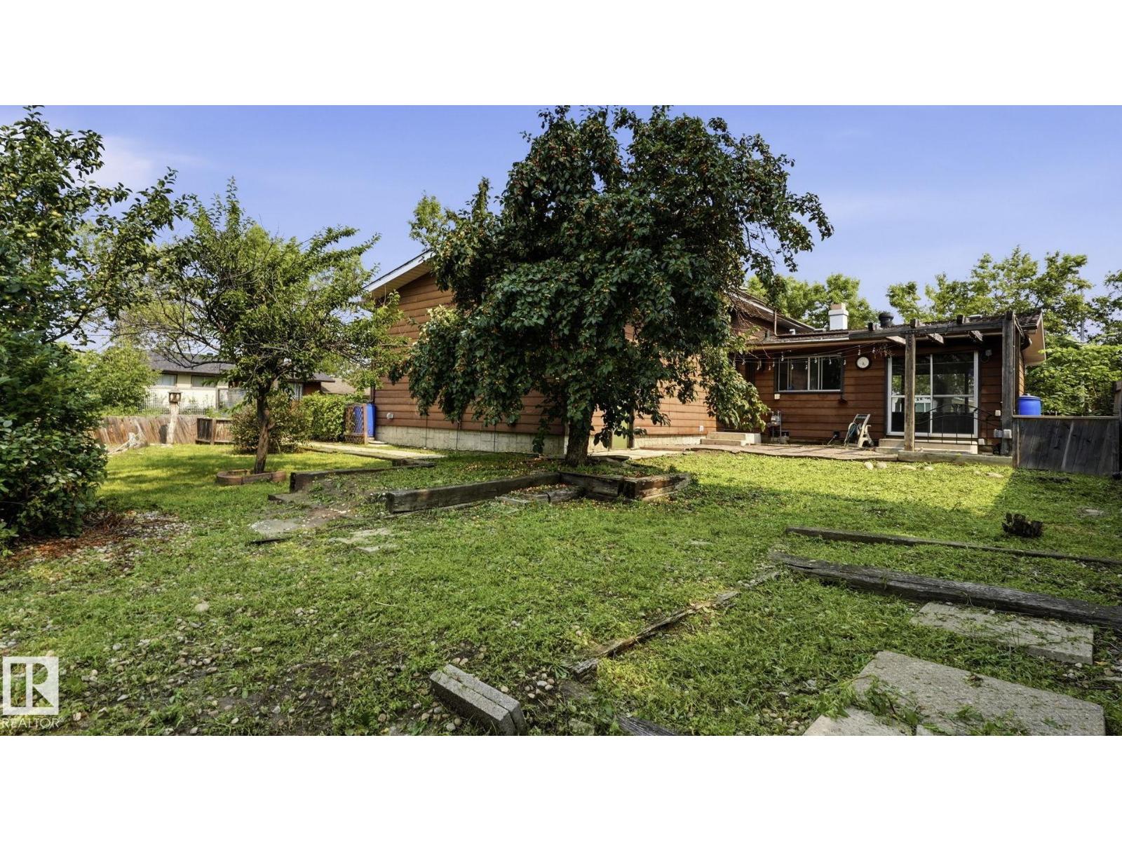9216 93 St Property Photo 46