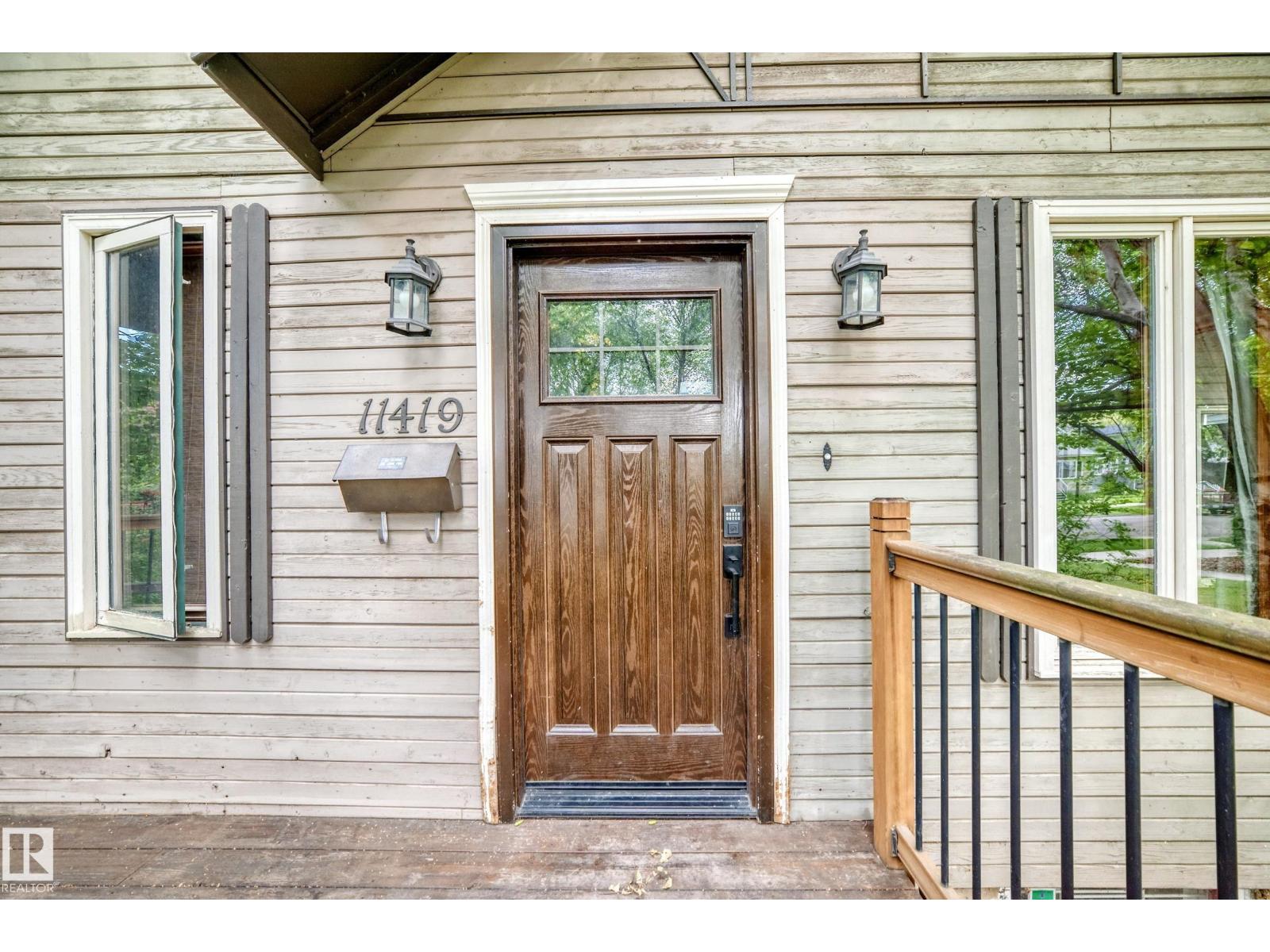 11419 126 St Nw Property Photo 3
