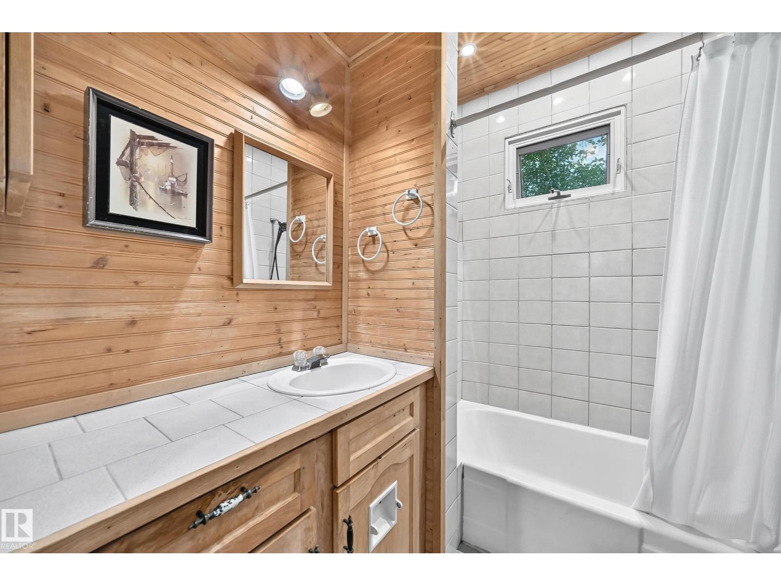 11419 126 St Nw Property Photo 24