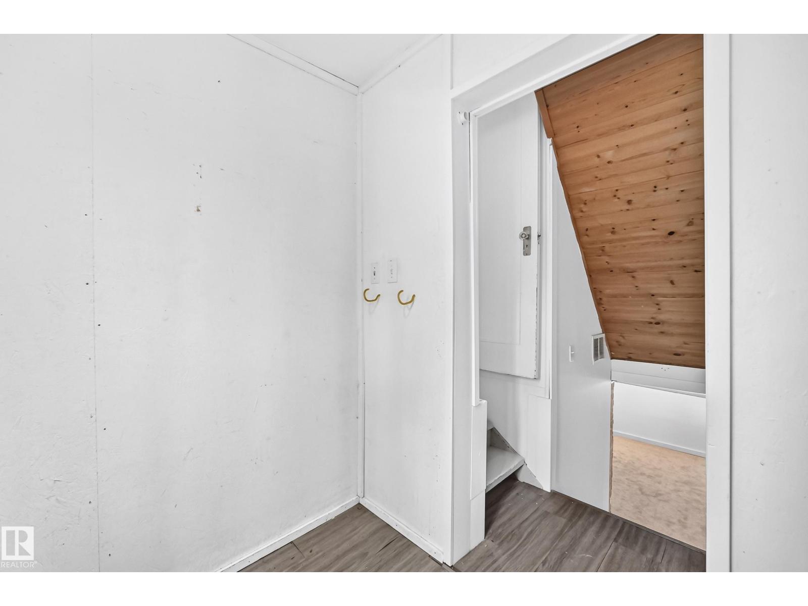 11419 126 St Nw Property Photo 28