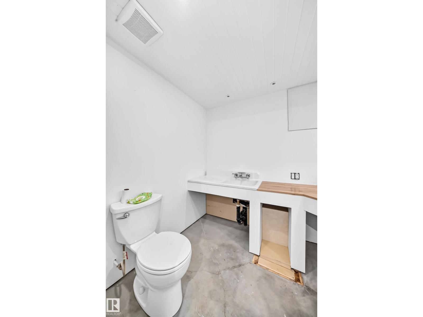 11419 126 St Nw Property Photo 40
