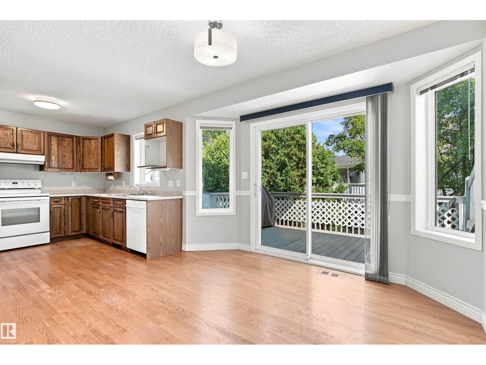 #1 3311 58 St Nw Property Photo 20