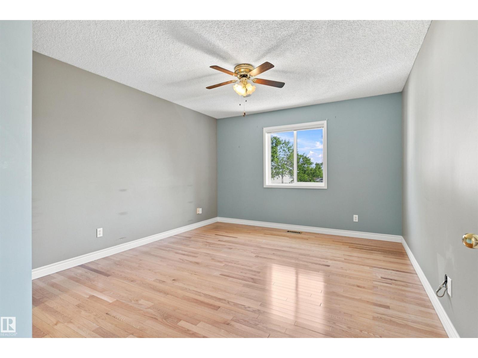 #1 3311 58 St Nw Property Photo 24