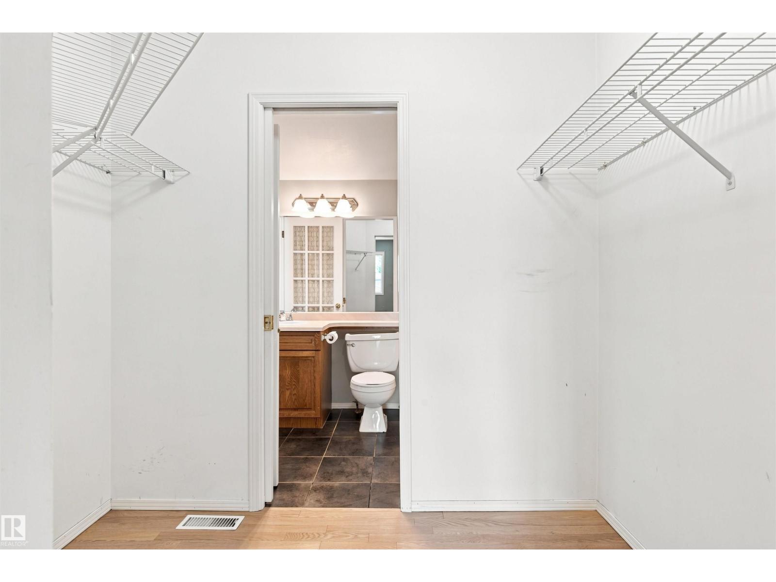 #1 3311 58 St Nw Property Photo 27