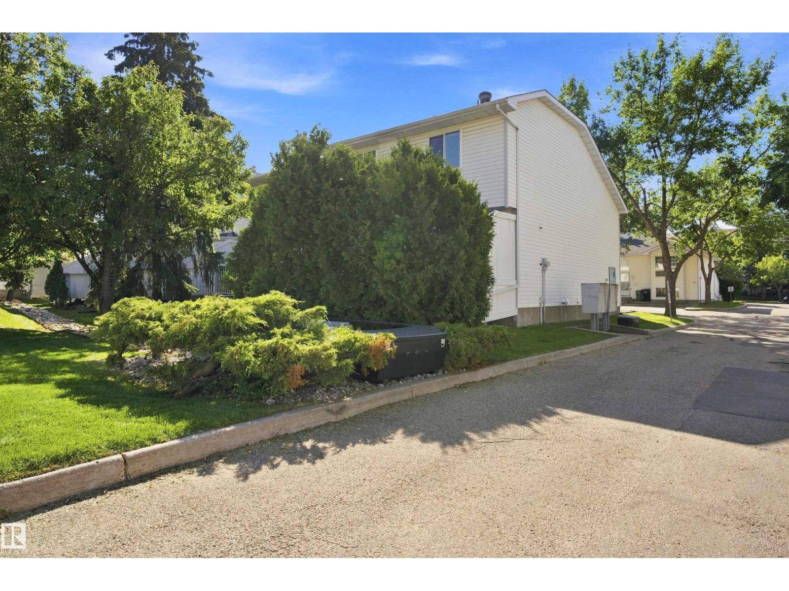 #1 3311 58 St Nw Property Photo 45