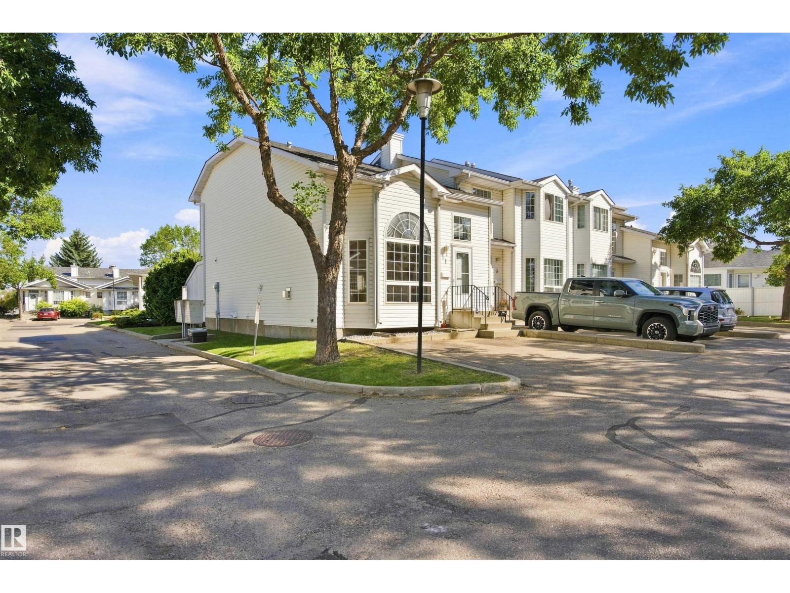 #1 3311 58 St Nw Property Photo 46