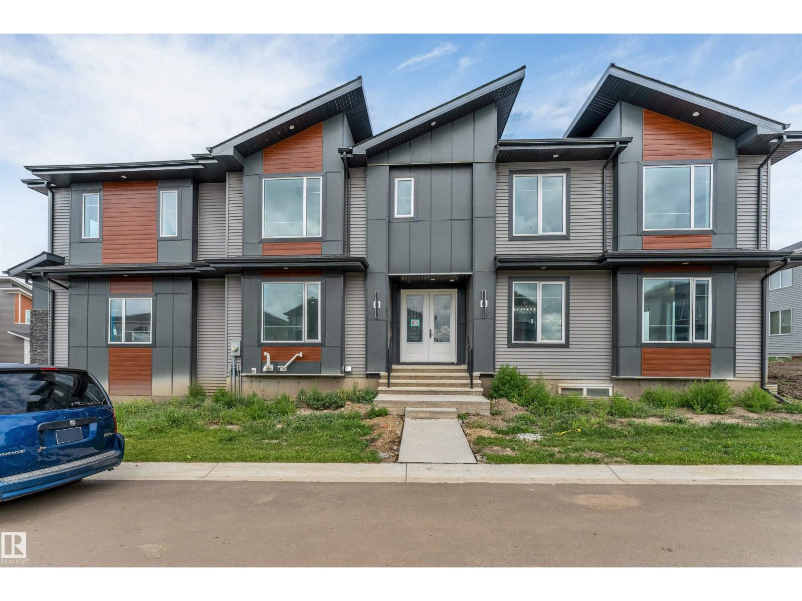 6281 19 ST Property Photo 1