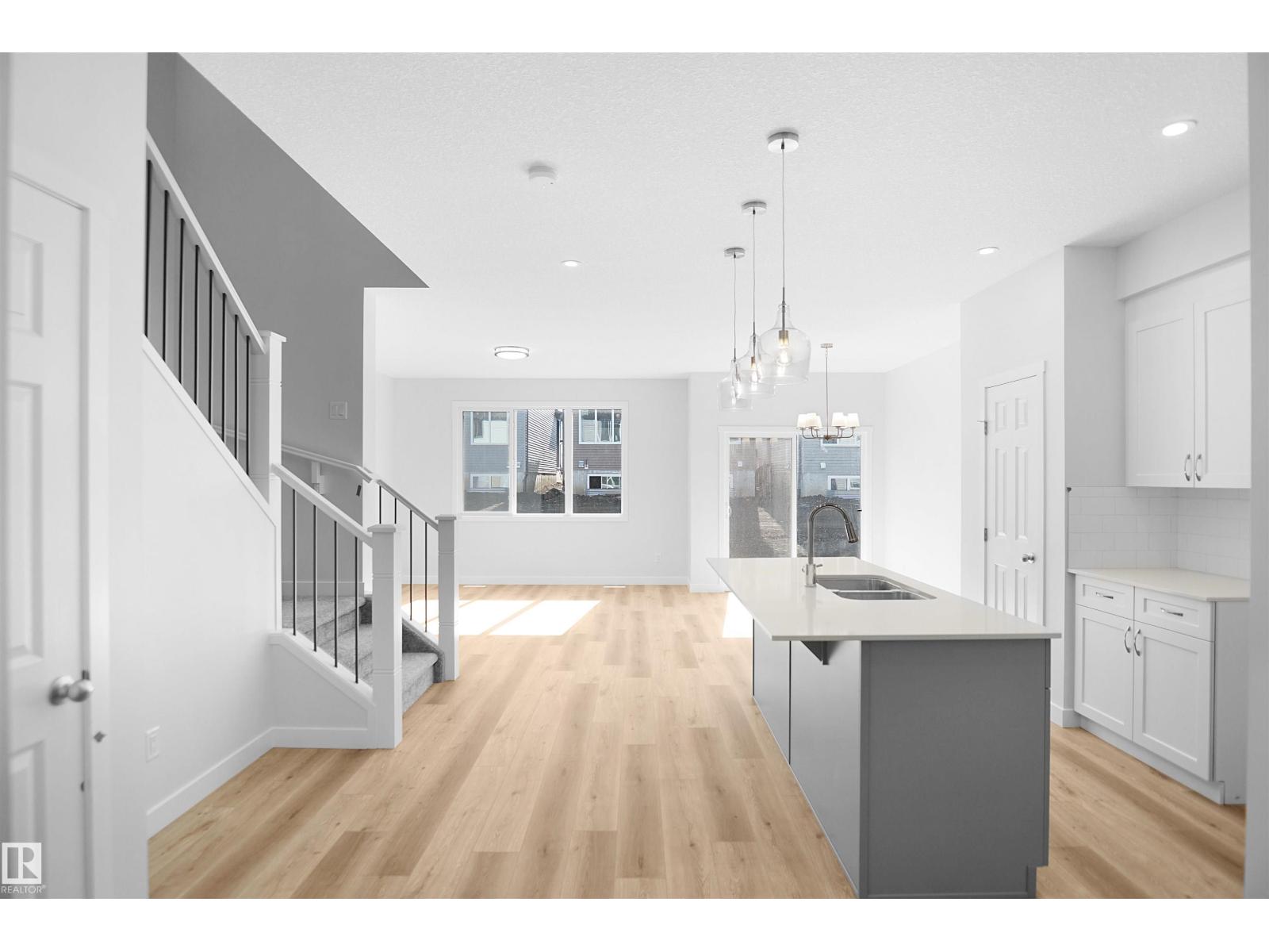 1928 210 St Nw Property Photo 10