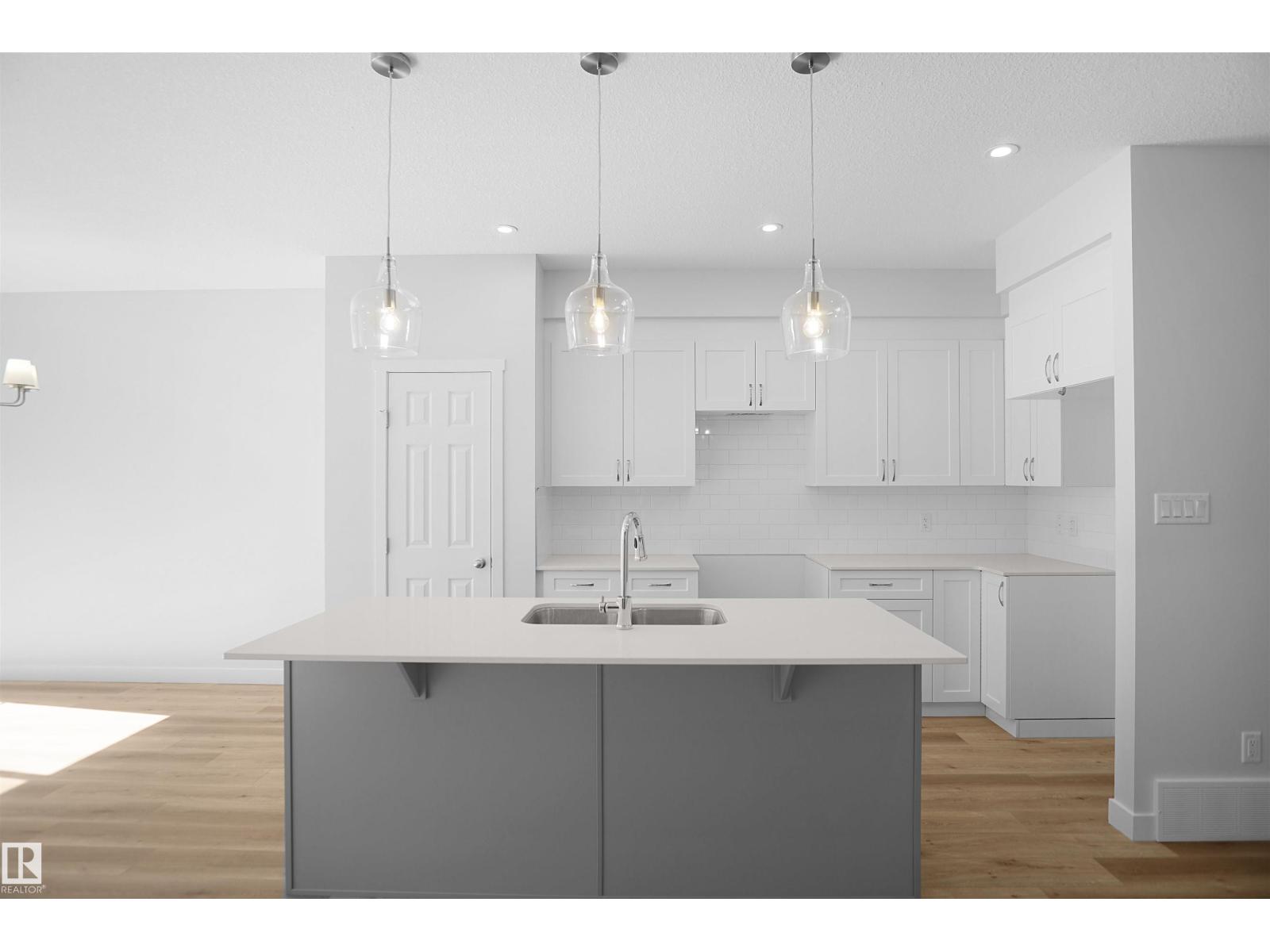 1928 210 St Nw Property Photo 12