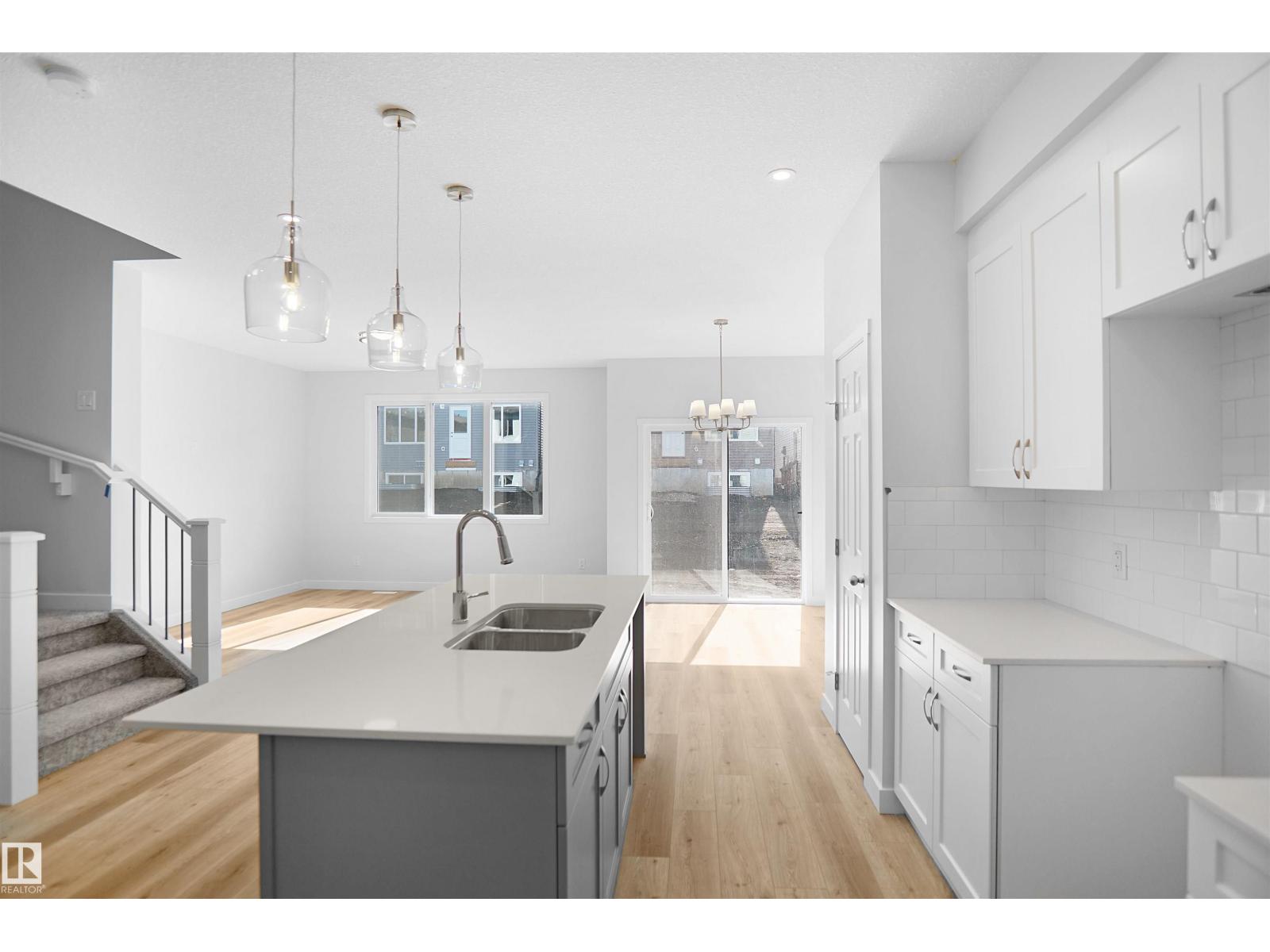 1928 210 St Nw Property Photo 14
