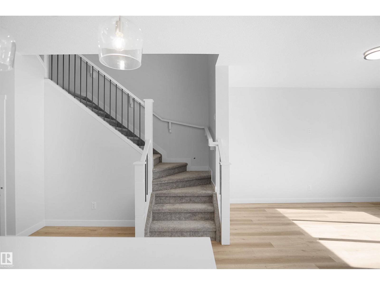 1928 210 St Nw Property Photo 17
