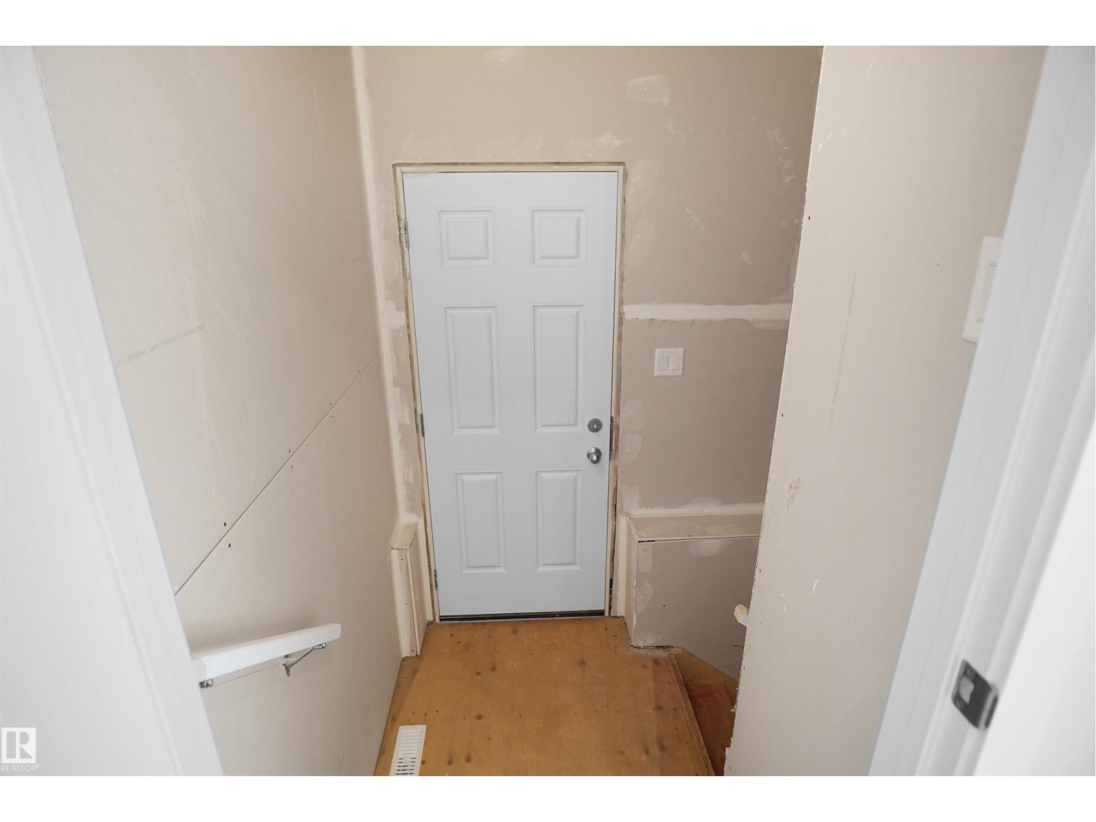 1928 210 St Nw Property Photo 35