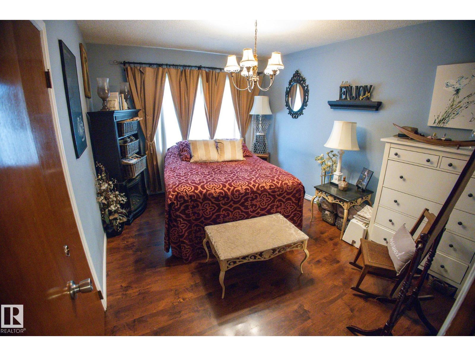 11739 129 St Nw Property Photo 11