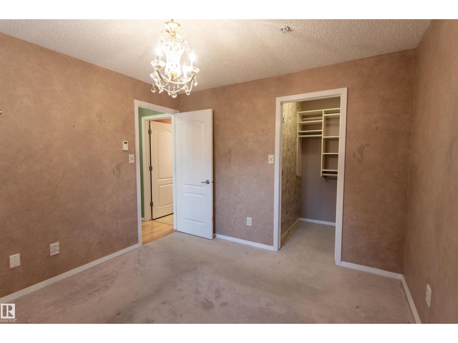 #204 2420 108 St Nw Property Photo 14