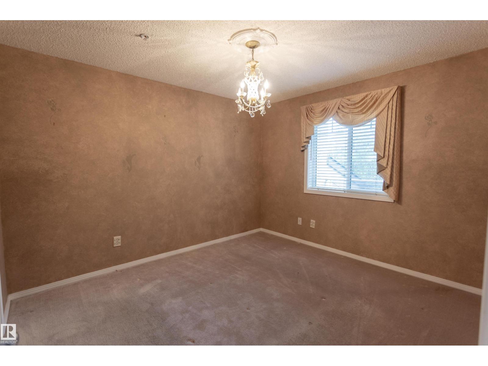 #204 2420 108 St Nw Property Photo 15