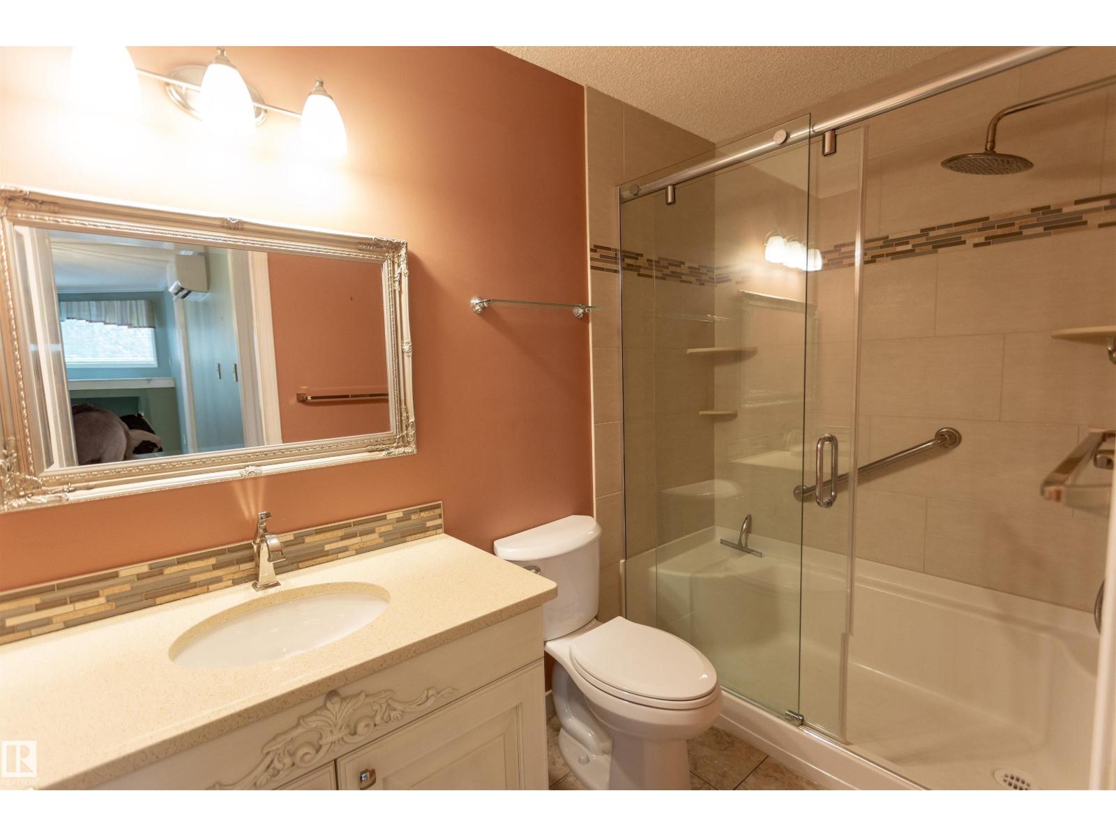 #204 2420 108 St Nw Property Photo 20