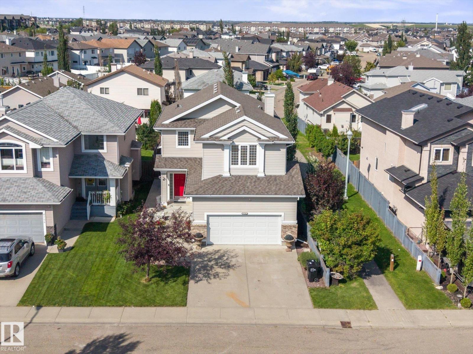 4704 160 Av Nw Property Photo 3