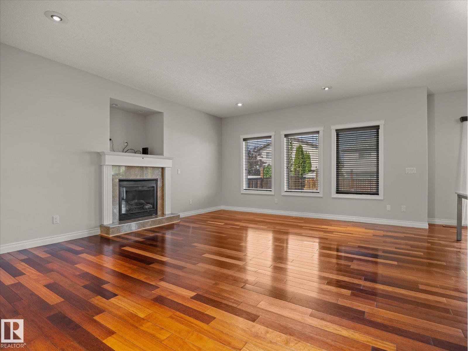 4704 160 Av Nw Property Photo 9