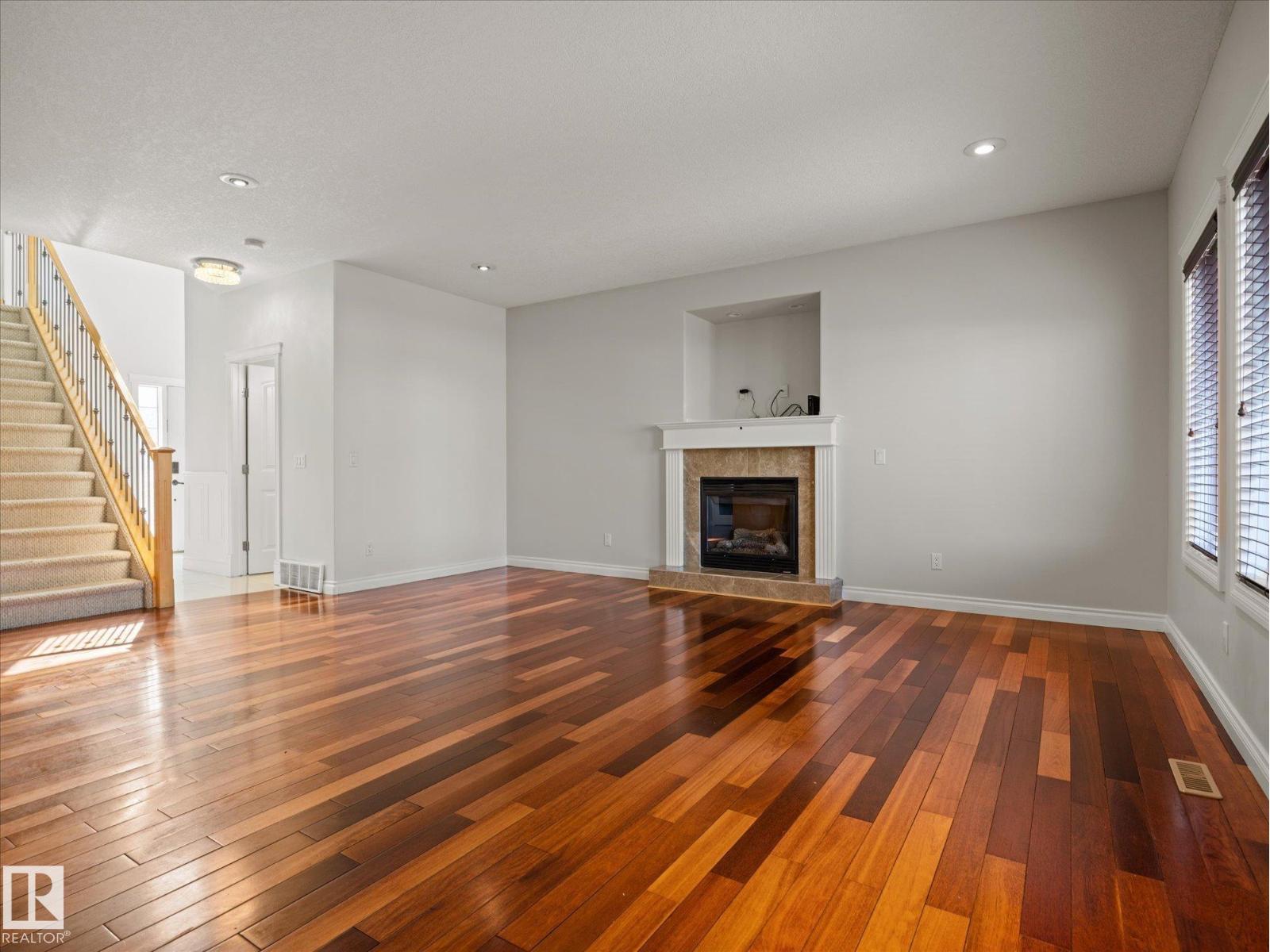 4704 160 Av Nw Property Photo 10