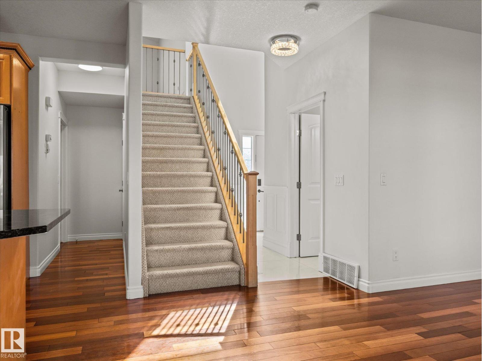 4704 160 Av Nw Property Photo 19
