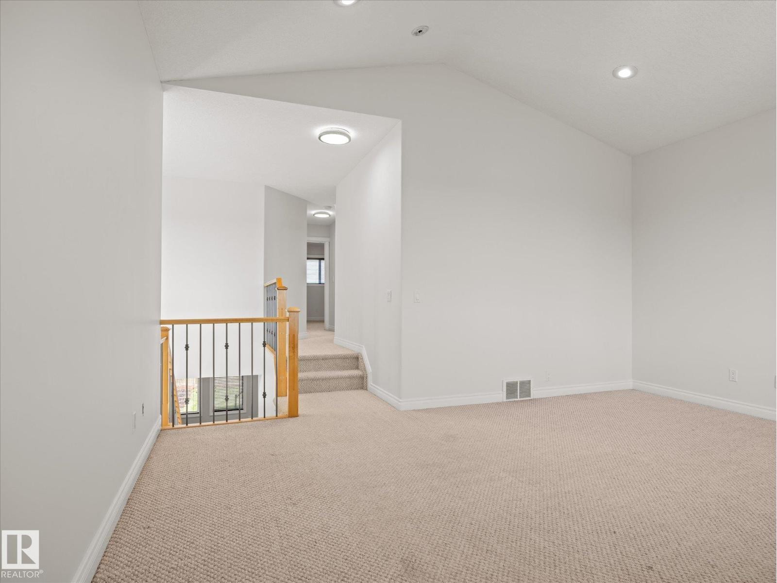 4704 160 Av Nw Property Photo 23