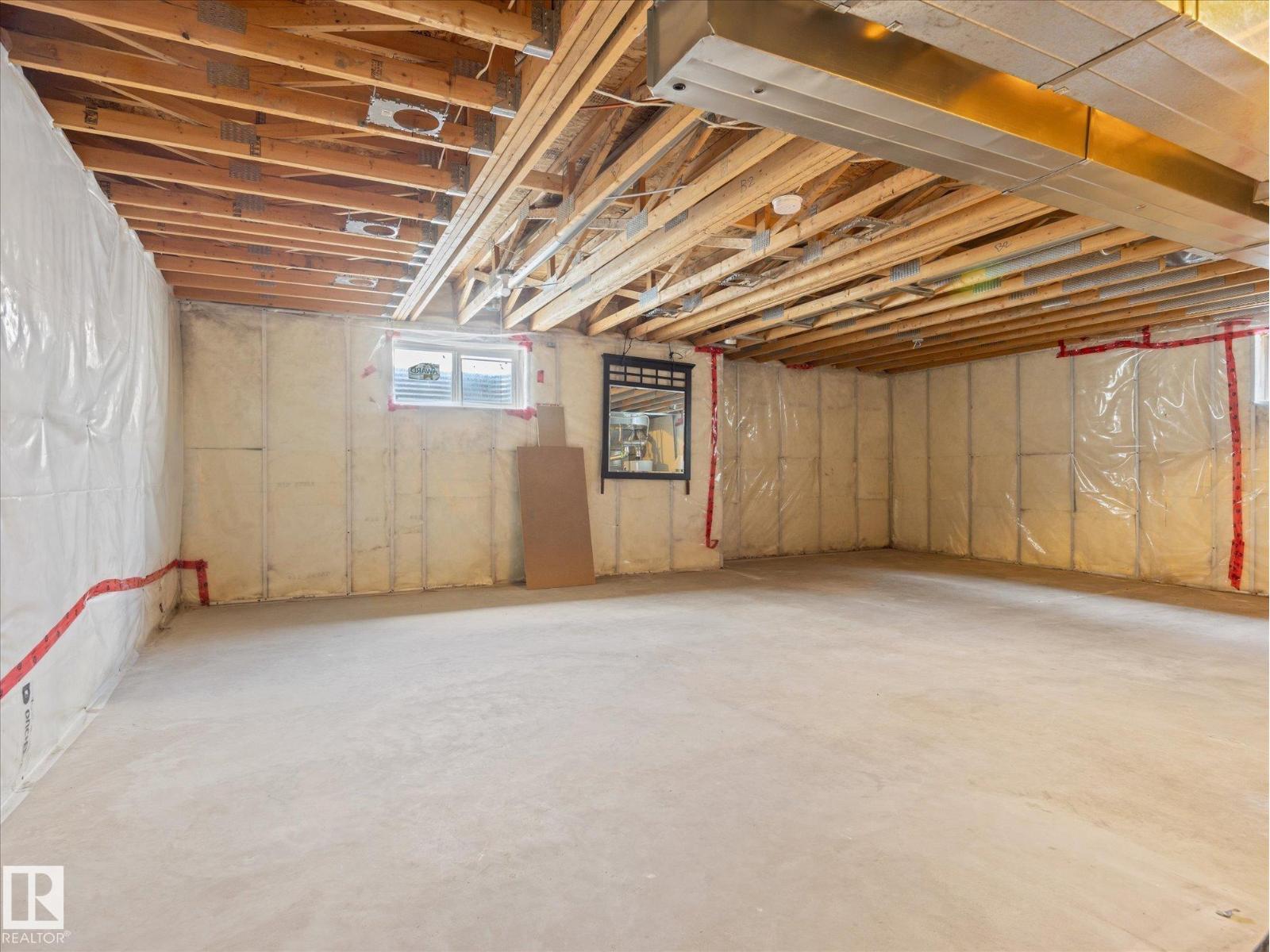 4704 160 Av Nw Property Photo 37