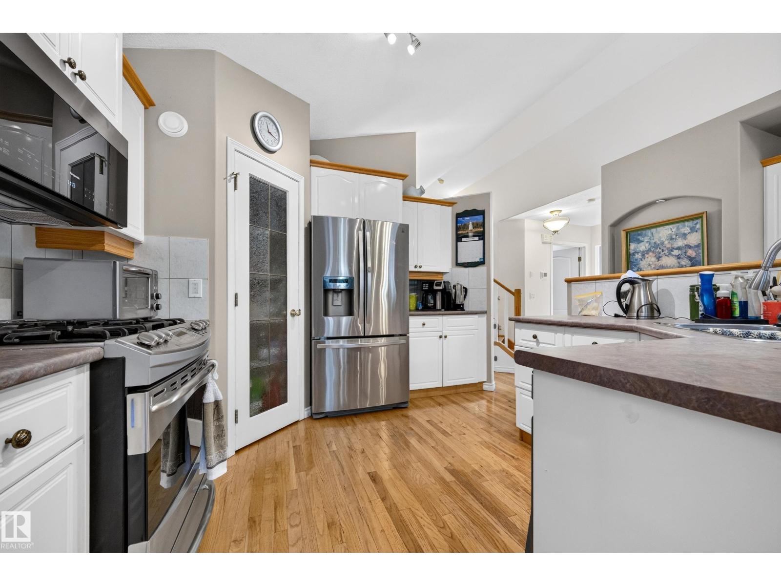 29 Second Av Property Photo 19