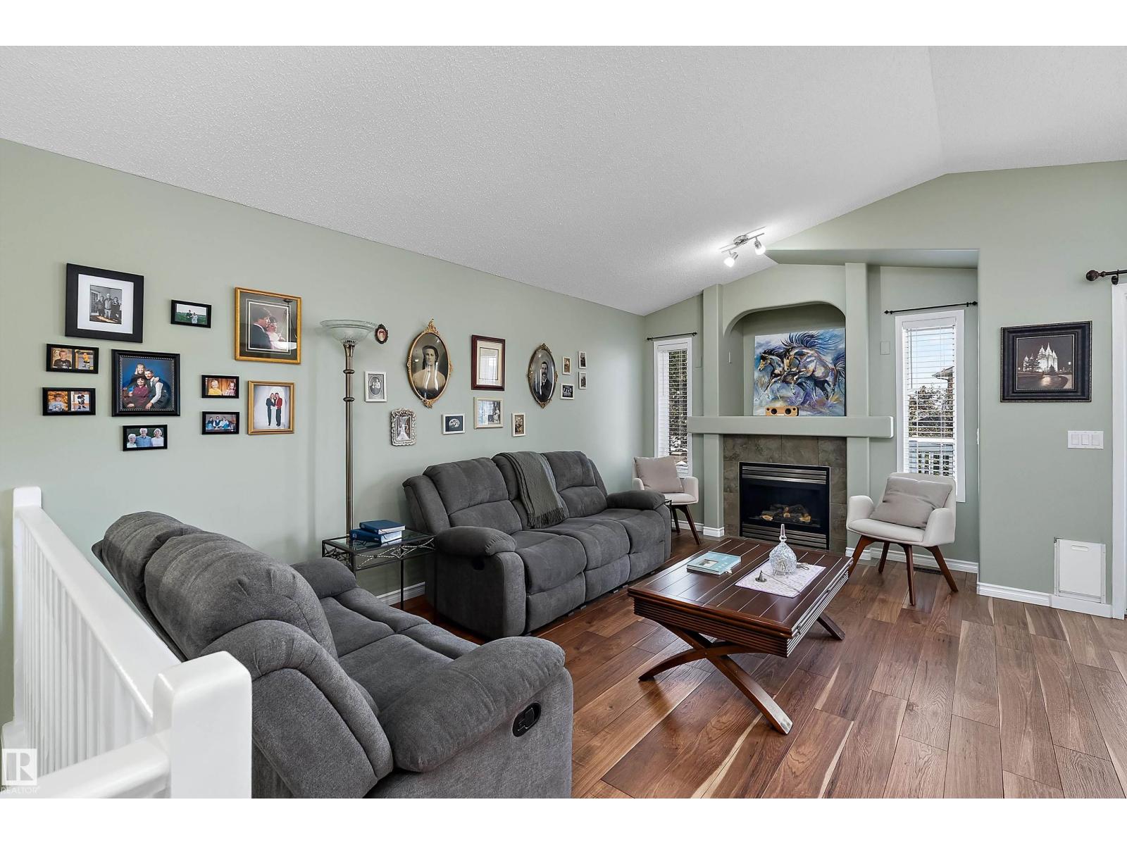 40 Carriere Cr Property Photo 6