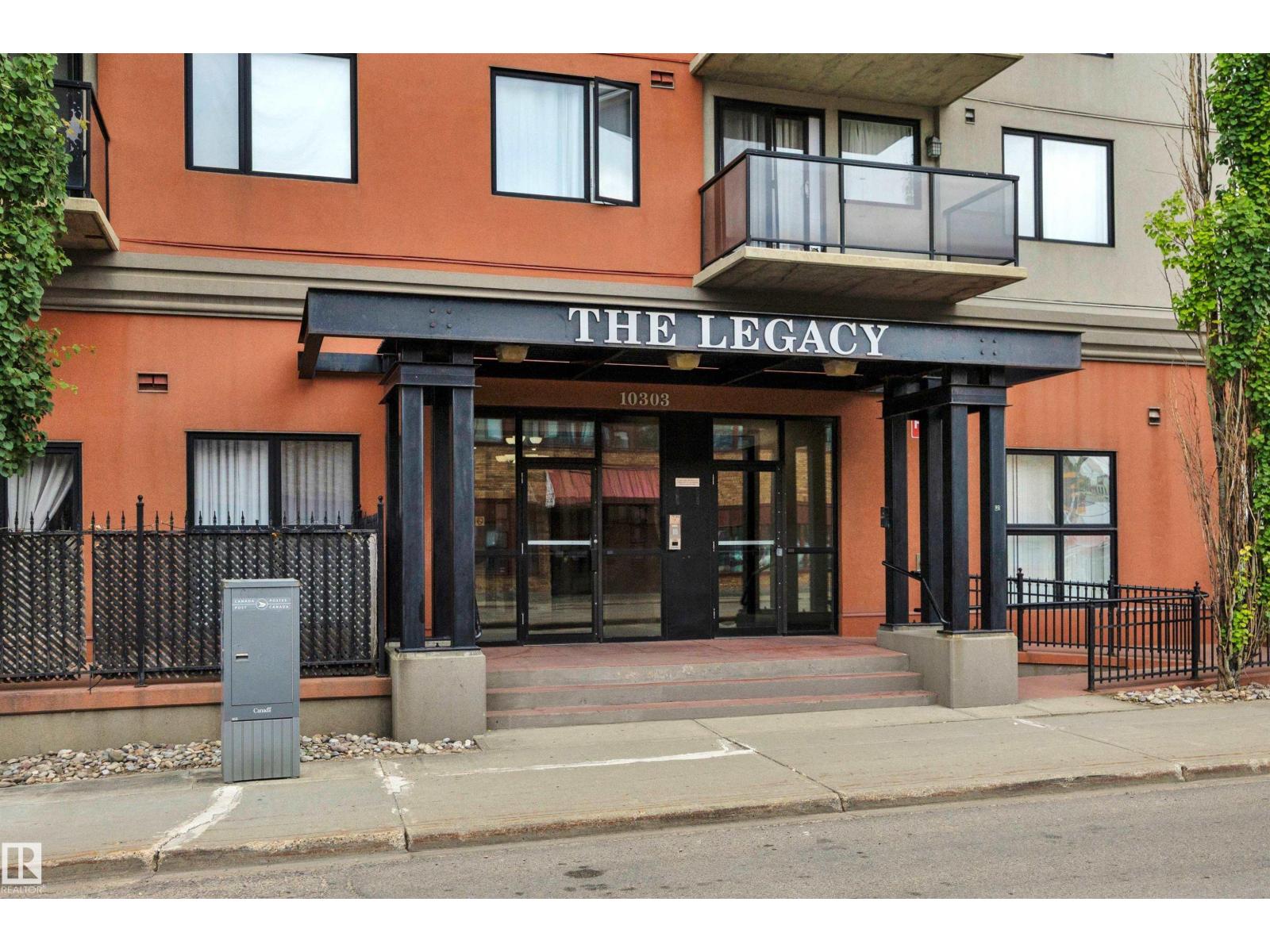 #1701 10303 105 St Nw Property Photo 5