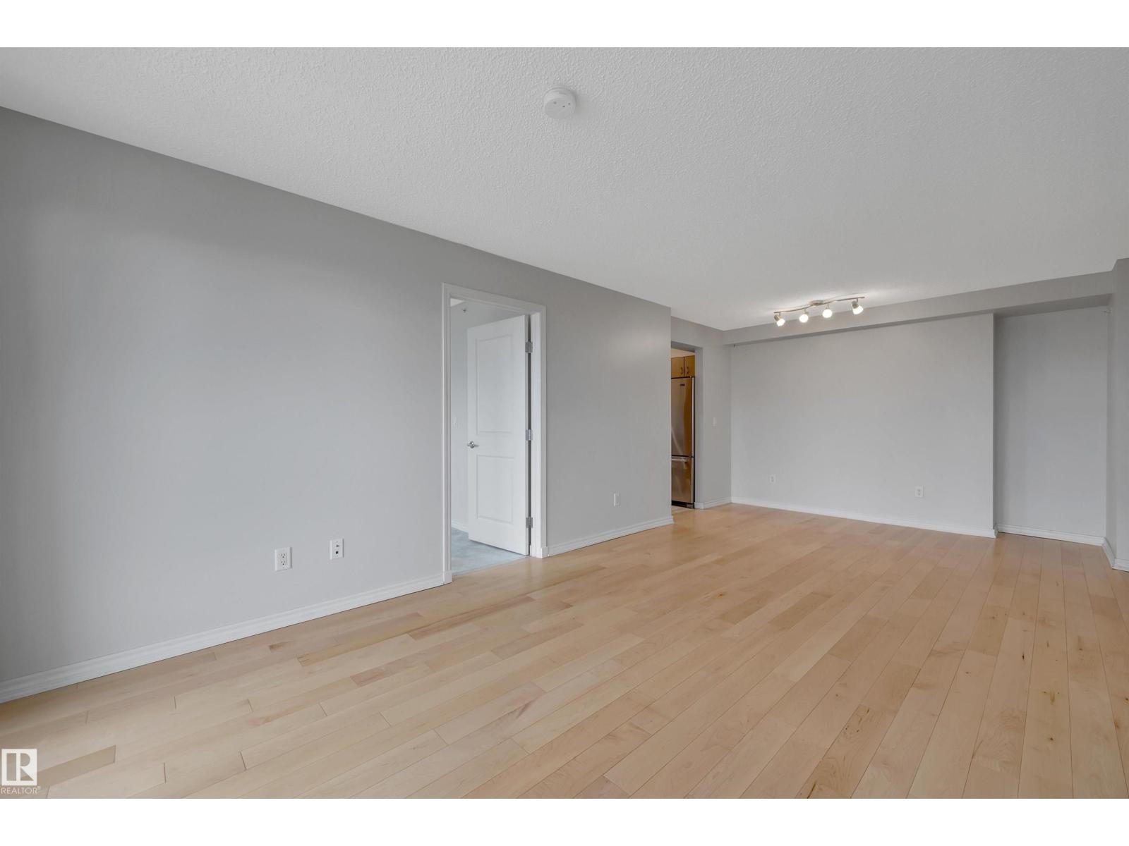 #1701 10303 105 St Nw Property Photo 18