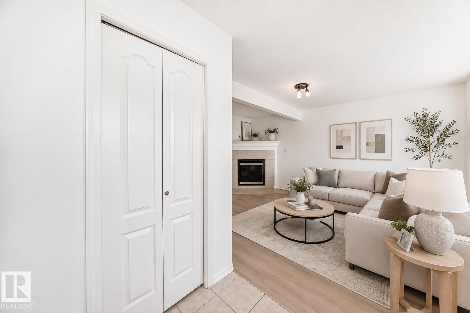 11727 83 St Nw Property Photo 4
