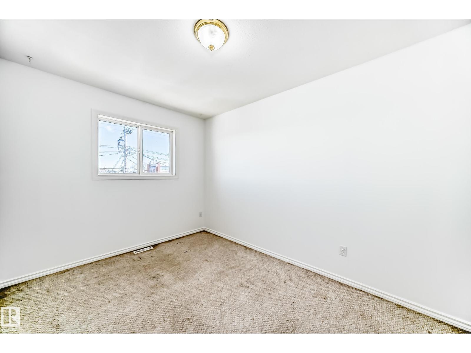 11727 83 St Nw Property Photo 32