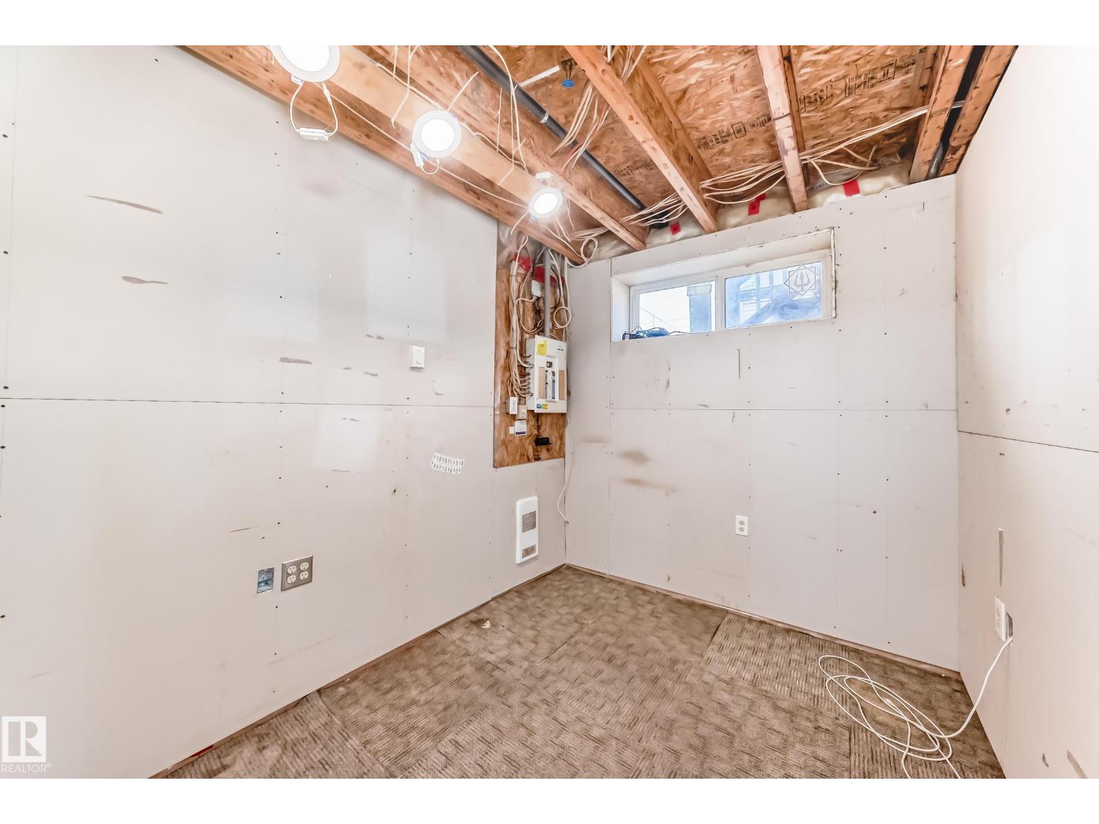 11727 83 St Nw Property Photo 47
